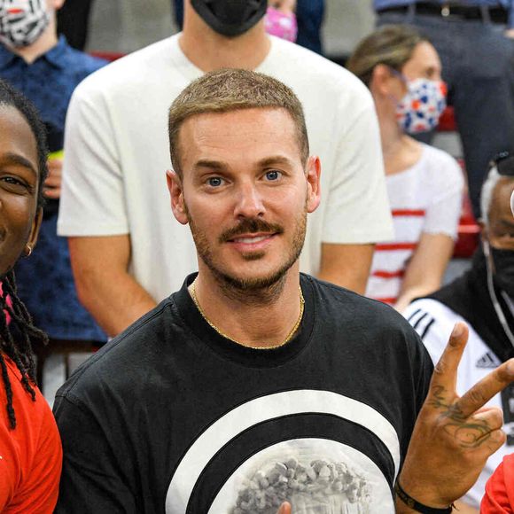 Le chanteur Matt Pokara lors de la victoire de L'ASVEL contre Dijon en finale du championnat de France de Basket le 26 juin 2021 a Rouen (76) - Photo Tesson/ANDBZ/ABACAPRESS.COM