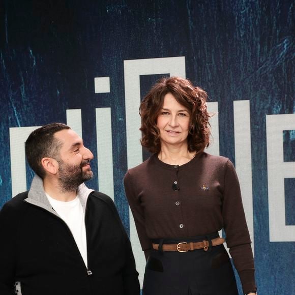 Exclusif - Mouloud Achour, Valérie Lemercier, sur le plateau de Clique (Midi) présenté par M.Achour, et diffusé sur Canal + le 4 novembre 2025, à Paris, France, le 28 octobre 2025. © Jack Tribeca/Bestimage