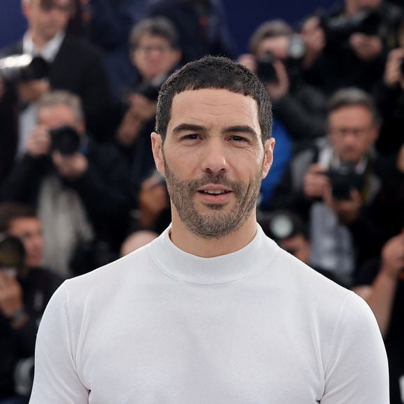 Tahar Rahim est une tête d'affiche du cinéma français

Tahar Rahim - Photocall du film "Alpha" lors du 78ème Festival International du Film de Cannes.
© Jacovides-Moreau / Bestimage