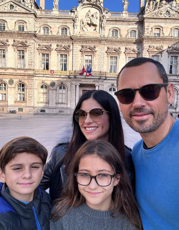 Delphine et Olivier Colas à la tête d'une fratrie de cinq enfants dans "Familles nombreuses, la vie en XXL". @Instagram