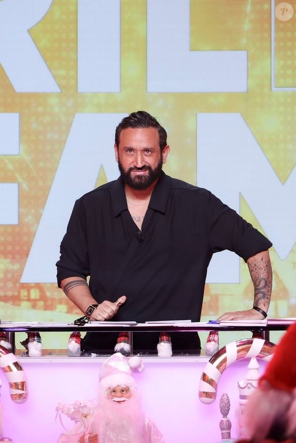 Exclusif - Cyril Hanouna, sur le plateau de TBT9 présenté par C.Hanouna, et diffusé en direct sur W9, Paris, France, le 26 novembre 2025. © Jack Tribeca / Bestimage