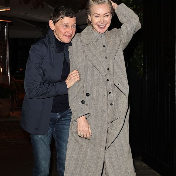 31 janvier 2025, Ellen DeGeneres et Portia de Rossi fêtent ensemble le 52ème anniversaire de Portia à la caserne des pompiers de Chiltern ©GOFF INF / BESTIMAGE