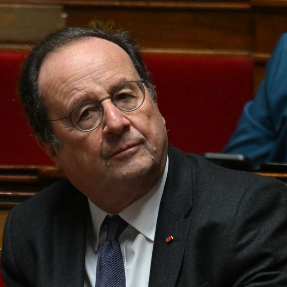 Francois Hollande - Séance de questions au gouvernement à l'assemblée nationale à Paris, France, le 13 janvier 2026. © Lionel Urman/Bestimage