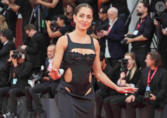 Venise, Italie, 28 août 2025.   HIBA ABOUK assiste à la première de Bugonia dans le cadre du 82e Festival international du film de Venise au Lido de Venise, Italie Photo par Laurent Lairys/ABACAPRESS.COM