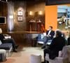 Il s'agit de Claire Chazal 

Exclusif - Claire Chazal, sur plateau de la nouvelle émission "Animalement Vôtre" présentée par Bernard Montiel et diffusée le 7 décembre sur France 3, à Paris, France, le 7 octobre 2025. © Jack Tribeca/Bestimage