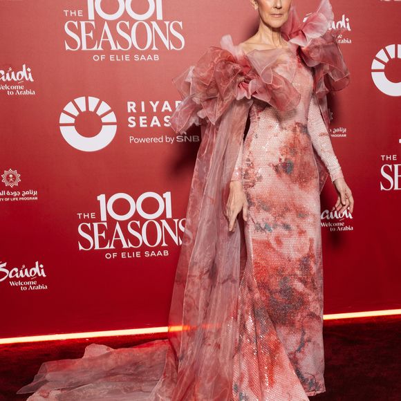 Céline Dion au photocall du défilé anniversaire Elie Saab "1001 Seasons of Elie Saab" à l'espace "The Venue" à Riyad, Arabie saoudite le 13 novembre 2024.
Céline Dion fait son grand retour sur un red carpet depuis son éloignement du public à l’événement “1001 Seasons of Elie Saab”, organisé le 13 novembre 2024 à l’espace The Venue à Riyad. © Tiziano Da Silva / Bestimage