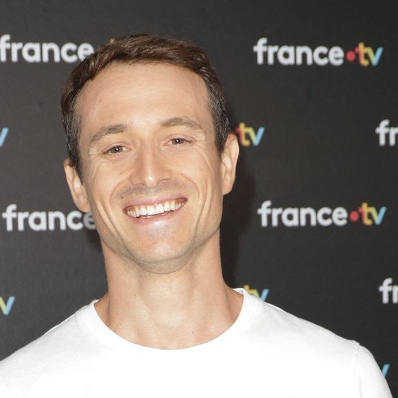 Hugo Clément au photocall de la conférence de presse de rentrée de France Télévisions à Paris, France, le 4 septembre 2024. © Coadic Guirec/Bestimage