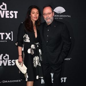 Jean Reno et Zofia Borucka assistent au Gala City Harvest au restaurant Cipriani à New York, NY le 22 avril 2025. Photo par Charles Guerin/ABACAPRESS.COM