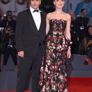 Johnny Depp (habillé en Ralph Lauren) et Amber Heard - Tapis rouge du film "A Danish Girl" lors du 72ème festival du film de Venise (la Mostra), le 5 septembre 2015.