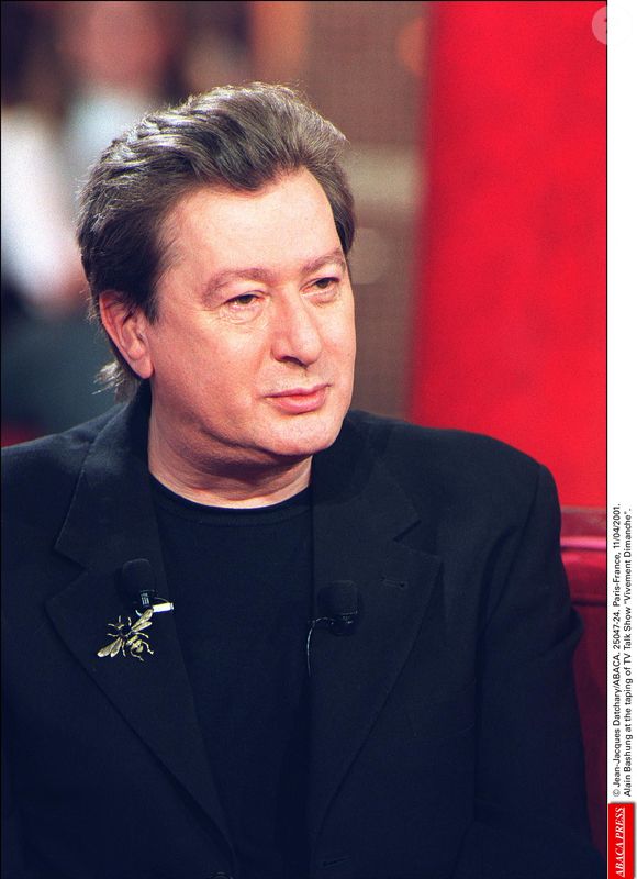 Alain Bashung lors de l'enregistrement de l'émission "Vivement Dimanche" le 11 avril 2001. © Jean-Jacques Datchary/ABACA