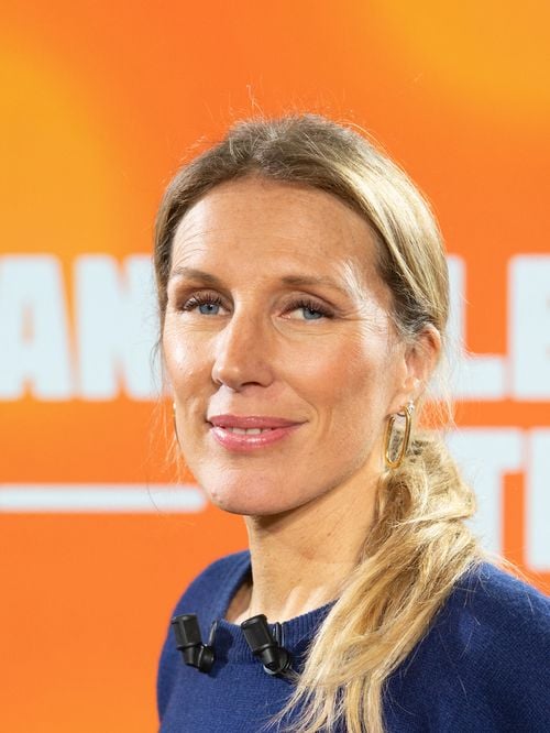 Agathe Lecaron ouvre les portes de sa "belle bâtisse de la banlieue parisienne" : un cocon idéal pour son mari François et leurs fils Gaspard et Félix