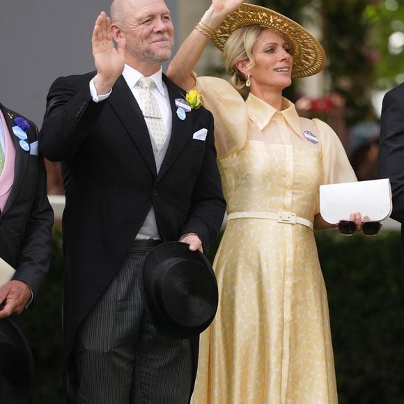 Une destination qui n'a pas été choisie par hasard puisque c'est là que les amoureux se sont rencontrés

Mike Tindall et Zara Phillips - La famille royale d'Angleterre aux courses hippiques "Royal Ascot 2024" à Ascot