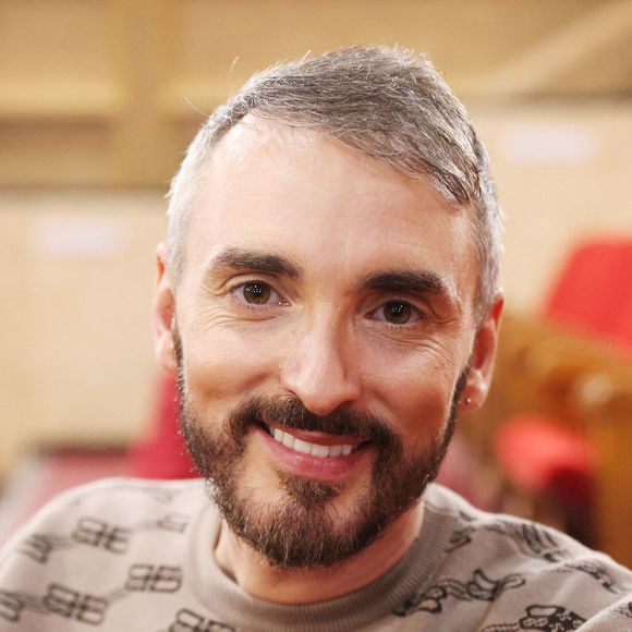 Christophe Willem se produit au festival Confluence le 15 février 2024 à Avignon, en France. Photo : Jérôme Domine/ABACAPRESS.COM