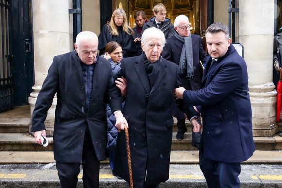 Edouard Balladur aux obsèques de Marie-Josèphe Balladur, la femme d'E.Balladur, en l'église Notre Dame de l'Annonciation à Paris, France, le 7 janvier 2026. © Jack Tribeca/Bestimage