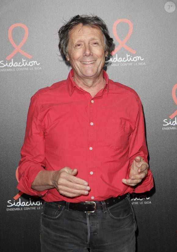 Antoine de Maximy - Photocall de la soirée de lancement du Sidaction 2025 au Lido à Paris le 3 mars 2025. © Coadic Guirec/Bestimage