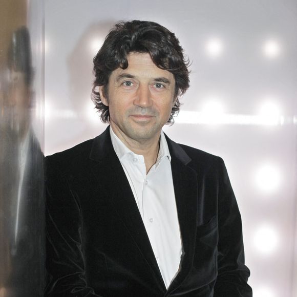 Bruno Madinier pose dans le cadre de la célébration du 25e anniversaire de la Geode, à Paris, le 6 mai 2010. Photo by Thibault Camus/ABACAPRESS.COM