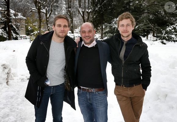 Pierre, lui, semble plus à l'aise derrière les caméras que devant 

Archives :  Francois-David, Jonathan et Pierre Cardonnel 
Abaca