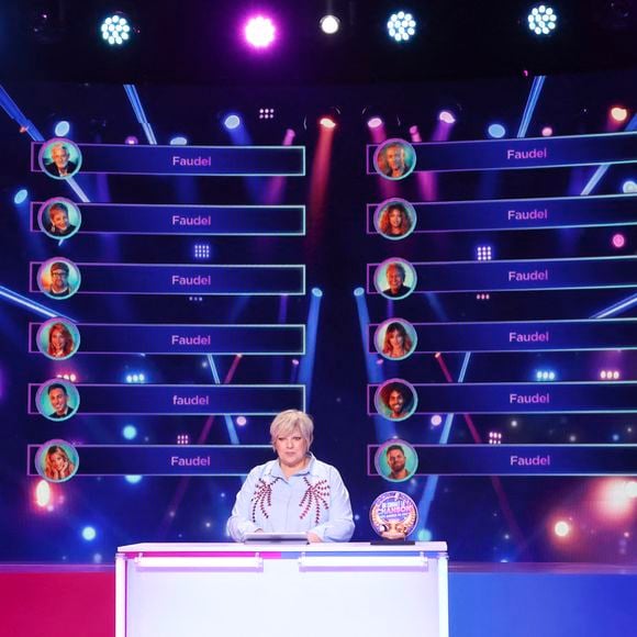 Exclusif - Laurence Boccolini, lors de l'enregistrement de l'émission "On Connait La Chanson Années 90", présentée par L.Boccolini et diffusée le 19 mai 2026 sur W9, à Paris, France, le 8 avril 2026. © Jack Tribeca/Bestimage