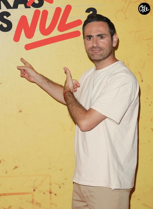 Une vidéo hilarante partagée par la belle-sœur de l'animateur et mettant en scène le petit garçon fait, en ce moment, un carton sur les réseaux sociaux.

Camille Combal - Photocall du casting du jeu télévisé de la saison 2 "Qui sera le plus nul ?" sur TF1 à Boulogne-Billancourt le 22 juin 2026. 

© Coadic Guirec/Bestimage