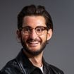 Pierre Niney : cette vie au vert qu’il cultive avec sa femme et leurs filles, entre escapades dans les bois et moments complices