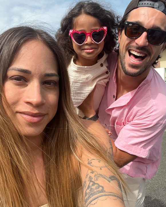 Cécilia, ancienne candidate de "Koh-Lanta", en couple et maman d'une petite fille prénommée Sway.
