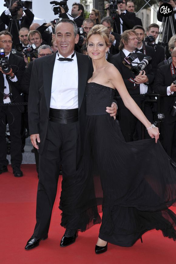 Thierry Ardisson et sa compagne Audrey Crespo-Mara arrivant à la projection de Lawless organisée au Palais des Festivals dans le cadre du 65e Festival international du film de Cannes à Cannes, France, le 19 mai 2012. Photo by Aurore Marechal/ABACAPRESS.COM
