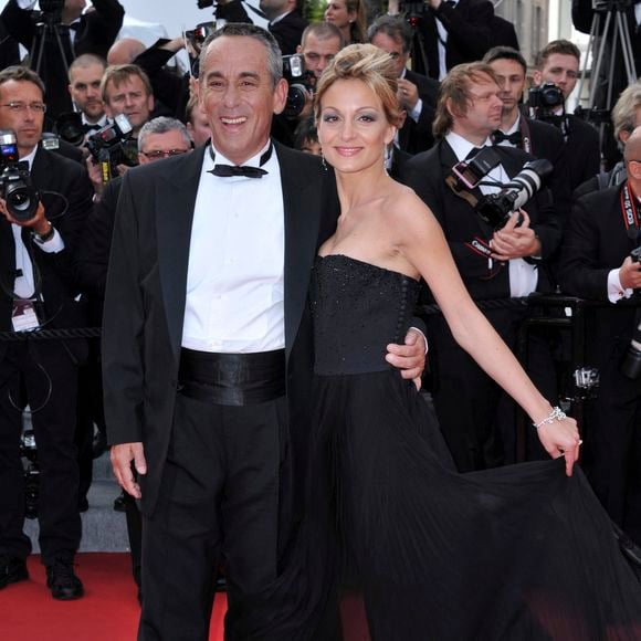 Thierry Ardisson et sa compagne Audrey Crespo-Mara arrivant à la projection de Lawless organisée au Palais des Festivals dans le cadre du 65e Festival international du film de Cannes à Cannes, France, le 19 mai 2012. Photo by Aurore Marechal/ABACAPRESS.COM