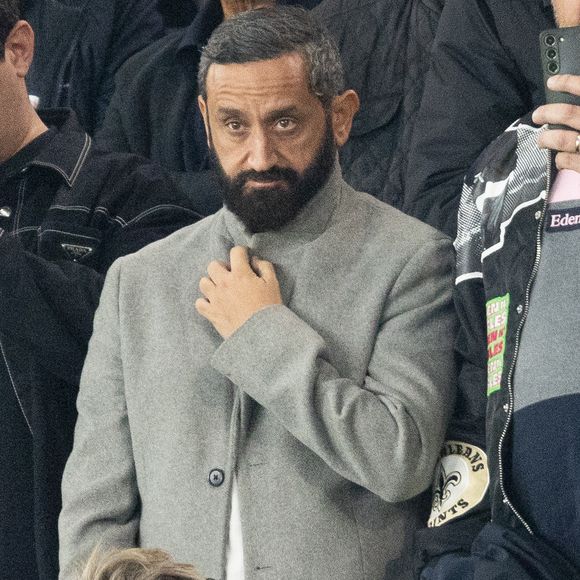 Cyril Hanouna - Célébrités dans les tribunes lors du match retour de la Ligue Des Champions 2024-2025 (LDC) "PSG - Arsenal" (2-1) au Parc des Princes à Paris le 7 mai 2025. © Cyril Moreau/Bestimage