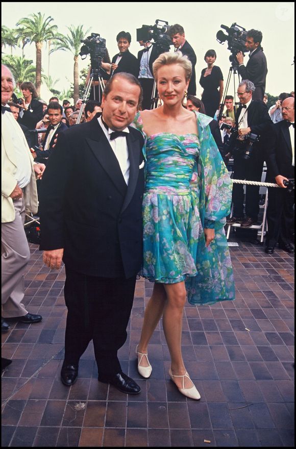 Paul-Loup Sulitzer et son amie Véronique en 1992 au Festival de Cannes
©ANGELI-RINDOFF / BESTIMAGE
