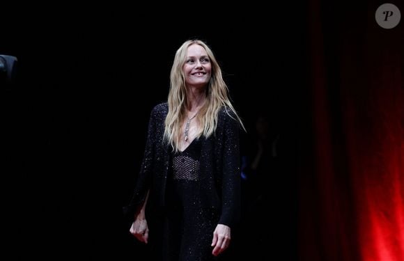 Vanessa Paradis lors de la 15ème édition du festival Lumière à Lyon le 12 octobre 2024. Au cours de la cérémonie, le réalisateur C.Gavras a reçu le prix Lumière spécial des mains de T.Burton pour célébrer sa carrière et son cinéma engagé. © Dominique Jacovides / Bestimage