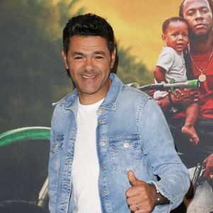 Impossible pour lui de pas rendre hommage au grand ami de Gad Elmaleh qui lui a offert ce joli coup de buzz : "Et merci à Jamel Debbouze pour ce super coup de projecteur sur les milieux aquatiques qui ont tant besoin d'être mieux connus et considérés". 

Jamel Debbouze au photocall de la première du film Zion au cinéma Le Grand Rex à Paris, France, le 4 avril 2025. © Coadic Guirec/Bestimage