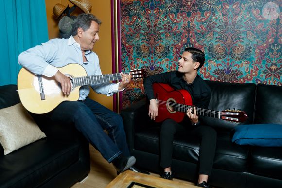 Exclusif - Rendez-vous avec Chico et son fils Mario au Palais des Congrès à Paris le 11 mai 2025. © Christophe Clovis / Bestimage