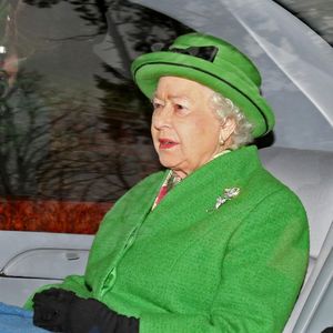La reine Elizabeth II arrive à l'église St Mary Magdalene sur le domaine royal de Sandringham, Norfolk, Royaume-Uni, le 21 janvier 2012. Photo by Chris Radburn/PA Wire/ABACAPRESS.COM