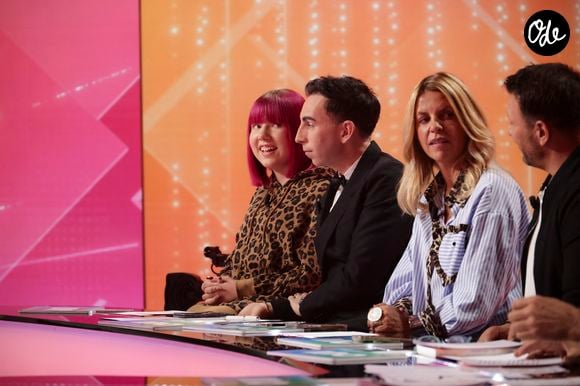 Exclusif - Ilena Caye, Jordan Deluxe, Marie-Severine Trouban, Raymond Aabou sur le plateau de l'émission "Tout beau, tout n9uf" présentée par C.Hanouna, et diffusé en direct sur W9, Paris, France, le 3 octobre 2025. © Jack Tribeca / Bestimage