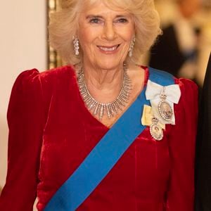 Camilla Parker Bowles, reine consort d'Angleterre - L'émir du Qatar Tamim ben Hamad Al-Thani et sa femme au dîner d'Etat au palais de Buckingham lors de sa visite d'Etat au Royaume-Uni, le 3 décembre 2024.