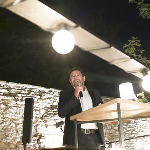 L'établissement de Patrick Bruel dispose de 49 chambres, dont 11 suites

Exclusif - Patrick Bruel - Patrick Bruel inaugure son hôtel cinq étoiles "L'Isle de Leos MGallery" à L'Isle-sur-la-Sorgue, France, le 23 septembre 2025. © Jack Tribeca / Bestimage