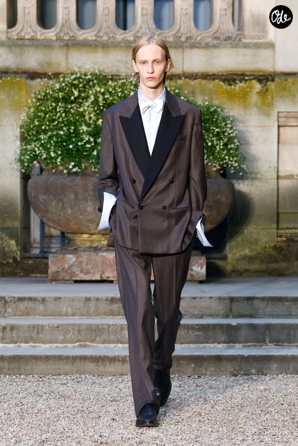 Défilé de mode Dior Homme Prêt à Porter Collection Homme Printemps/Été 2027 lors de la Fashion Week de Paris, France, le 24 juin 2026. © Bestimage