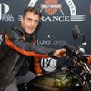 Dans une interview datant de 2021, il avait dévoilé toucher encore une somme astronomique pour ses chansons.

Bébert, Les Forbans (Albert Kassabi) - Soirée de présentation des nouveautés de la marque Harley Davidson au showroom Beaumarchais à Paris, France, le 22 septembre 2022. © Christophe Clovis/Bestimage