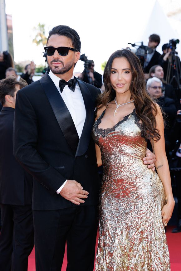 Thomas Vergara et sa femme Nabilla Vergara - Montée des marches du film " La bataille de Gaulle : L'âge de fer " lors du 79ème Festival International du Film de Cannes, le 20 mai 2026. © Jacovides-Moreau / Bestimage