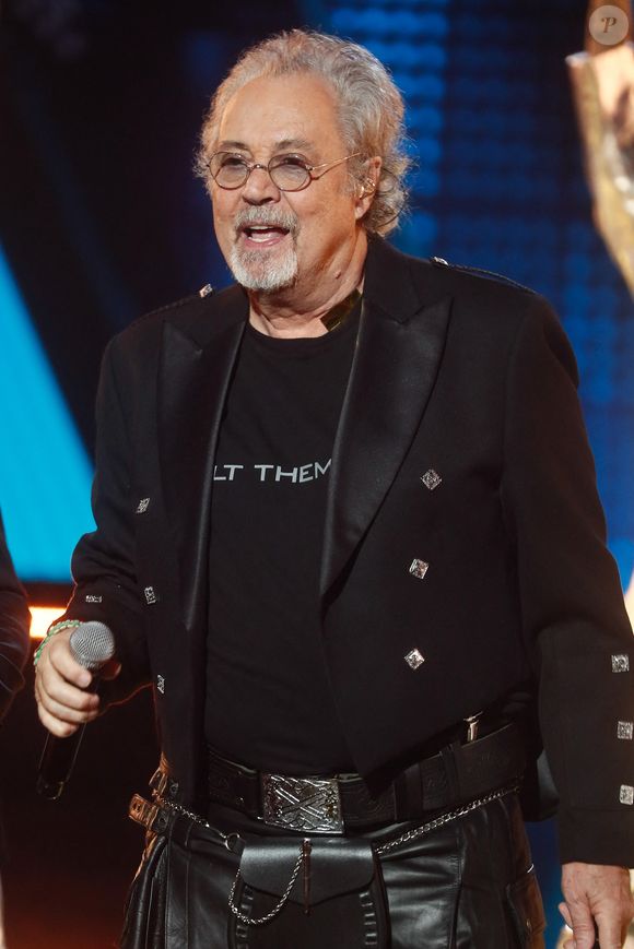 Exclusif - Patrick Hernandez - Enregistrement de l'émission "M6 sur son 31" au Dôme de Paris, présentée par A.Galiana et E.Gossuin et diffusée le 31 décembre sur M6.
© Christophe Clovis / Bestimage