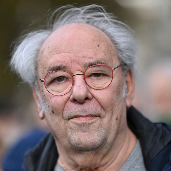 Maxime Le Forestier avait accordé une interview à nos confrères de Côté Maison, qui ont pu lui rendre visite dans sa maison de campagne dans le Vendômois.

Maxime Le Forestier participe à une marche silencieuse, en tant que célébrités et artistes pour la paix au Moyen-Orient, à Paris, France. Photo par Franck Castel/ABACAPRESS.COM