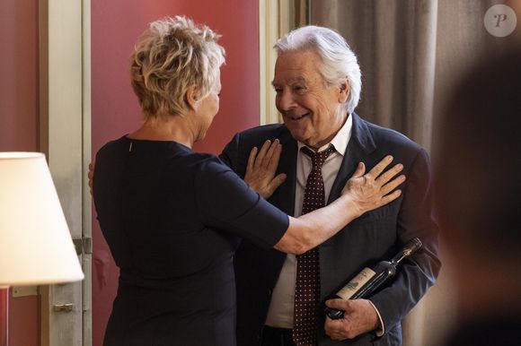 Exclusif - Muriel Robin et Pierre Arditi - Séquence "Les présentations" et "La Réconciliation" - Tournage du téléfilm « Ils s’aiment… enfin presque », qui sera diffusé le lundi 18 avril à 21h10 sur TF1.
© Cyril Moreau / Bestimage