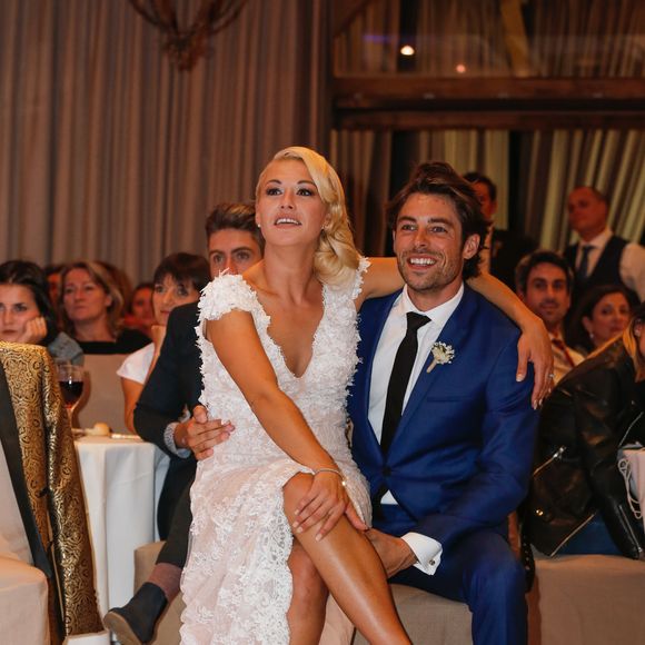 Exclusif - Katrina Patchett et Valentin D'Hoore lors du spectacle conçu par Maxime Dereymez avec les danseurs et danseuses de "Danse avec les Stars" - Mariage de Katrina Patchett et Valentin D'Hoore vendredi à 14 h à la mairie de Linselles dans les Hauts-de-France suivi d'une cérémonie civile d'échange d'anneaux, dont le maître de cérémonie était Maxime Dereymez, dans l'orangerie du château du Biez à Pecq en Belgique le 1er septembre 2017. © Philippe Doignon/Bestimage

Crédits obligatoires :
Valentin D'Hoore habillé par Hugo Boss
Katrina Patchett en robe Costarellos et chaussures Louboutin
Coiffure : Alexandra Dieu pour Vog coiffure
Maquillage : Marie Laure Thanneur