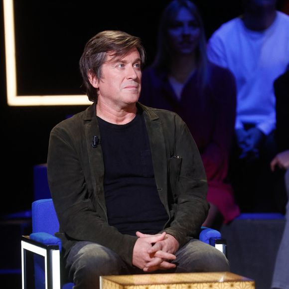A retrouver ce vendredi soir sur "France 3" dans "La Boîte à secrets" ?

Exclusif - Thomas Dutronc - Enregistrement de l'émission "La Boîte à Secrets N°20" dans les studios de la Cité du Cinéma à Saint-Denis, présentée par F.Bollaert et diffusée le 10 janvier sur France 3
© Christophe Clovis / Bestimage