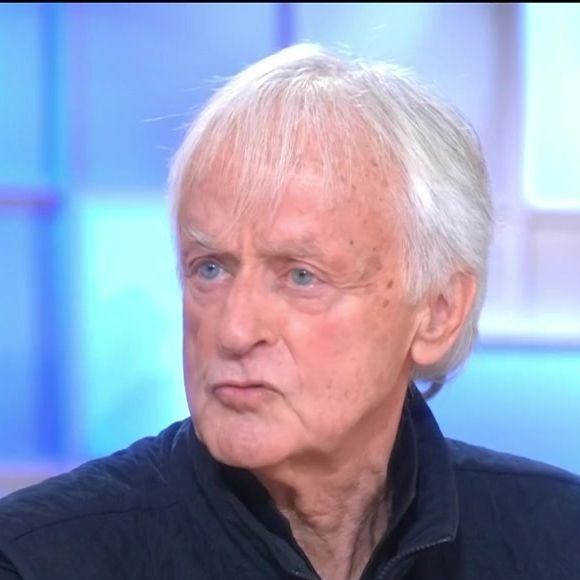 Dave dans "C à vous" le 14 février 2026 sur France 5.