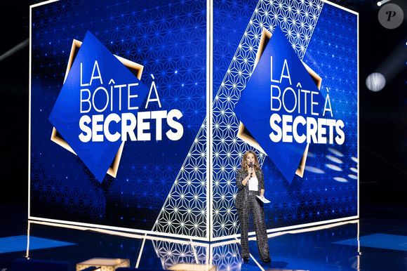 Exclusif - Faustine Bollaert lors de l'enregistrement de l'émission "La Boîte à secrets", présentée par F.Bollaert et diffusée le 26 septembre 2025 sur France 3, dans les studios du Lendit à Saint-Denis, Seine Saint-Denis, France, le 8 septembre 2025. © Pierre Perusseau/Bestimage