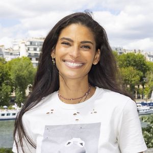 Tatiana Silva est aux anges

Exclusif - Tatiana Silva - Festival des Livres et des Artistes organisé par l'association "Lecture pour Tous" engagée dans la lutte contre l'illettrisme au Mail Branly à Paris.
© Pierre Perusseau / Jack Tribeca / Bestimage