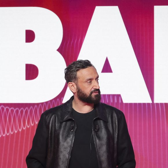Exclusif - Cyril Hanouna, sur le plateau de l’émission « TPMP » présentée par C.Hanouna et diffusée en direct sur Youtube et sur toutes les box (SFR, FREE, Bouygues, MyCanal etc), Paris, France, le 24 mars 2025. © Jack Tribeca / Bestimage