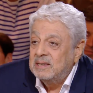 Sportif dès son plus jeune âge, Enrico Macias explique que ses habitudes physiques ont été déterminantes pour sa santé actuelle.

Enrico Macias dans Quelle époque sur France 2