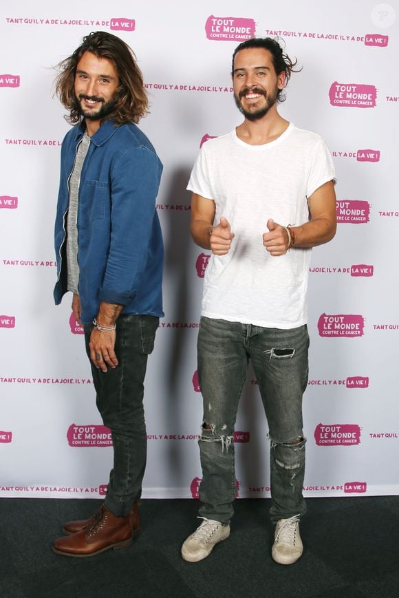 Exclusif - Jérémy Frérot et Florian Delavega au photocall de l'enregistrement de l'émission "Tout le monde chante contre le cancer, les stars relèvent le défi" à l'Olympia, le 6 décembre 2016.

Photo : Guignebourg-Perusseau / Bestimage